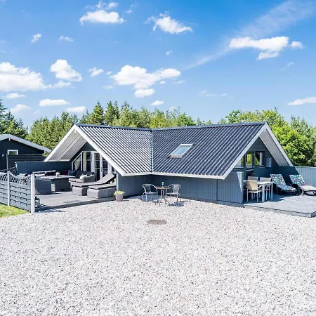 Xli Holiday home Norre Nebel