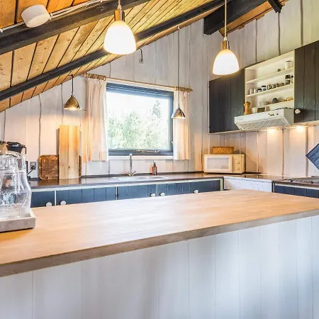 Holiday home Xli *